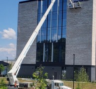 Tabela Reklam Pano İşleri İçin Kiralık Vinçler